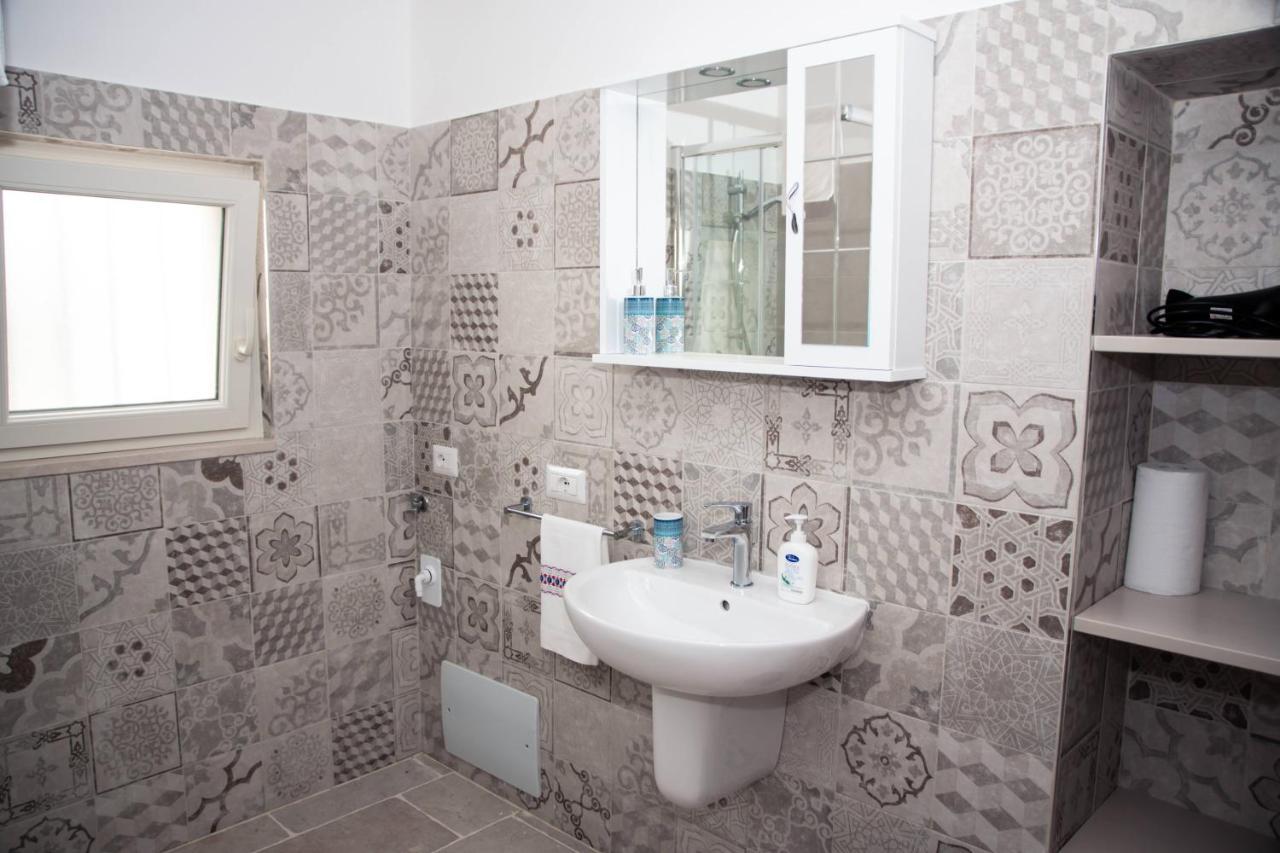 Trulli Donna Isabella 2 Bed and Breakfast Locorotondo Buitenkant foto