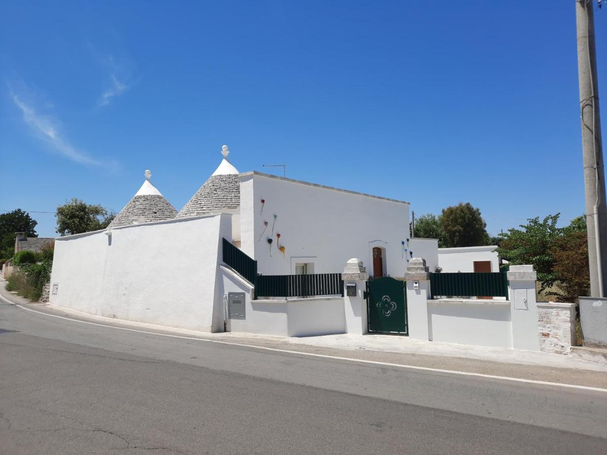 Trulli Donna Isabella 2 Bed and Breakfast Locorotondo Buitenkant foto